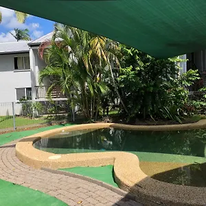Coral Reef Aparthotel Cairns